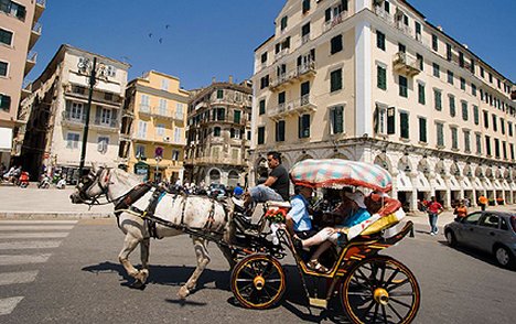 touristcarriage_428x269_to_468x312