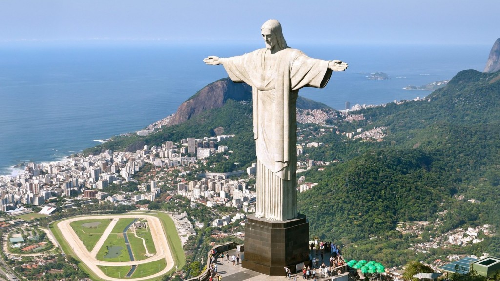 Christ-The-Redeemer-Rio-De-Janeiro-Brazil-900x1600