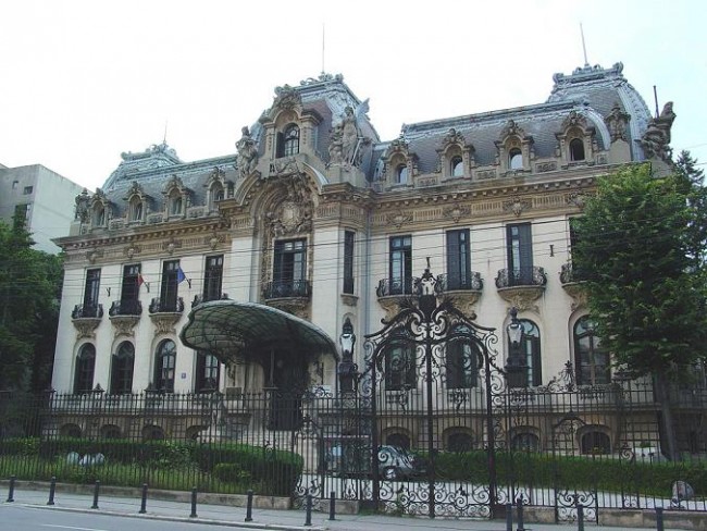 george_enescu_bucharest_accommodation_3_cazare_bucuresti