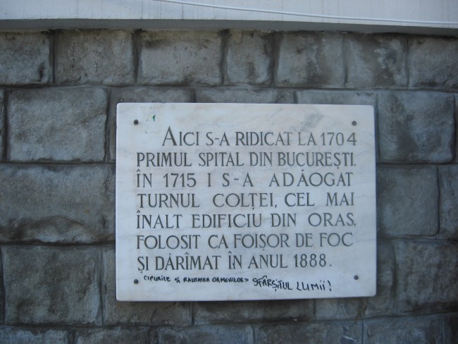 Plăcuța de la Ansamblul Colțea