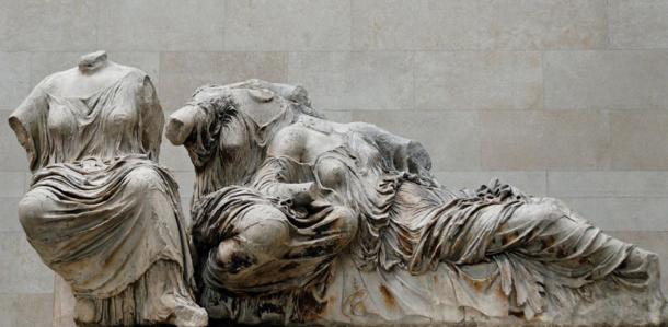 goddesses-Hestia-Dione-Aphrodite