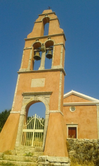 una dintre cele 8 biserici
