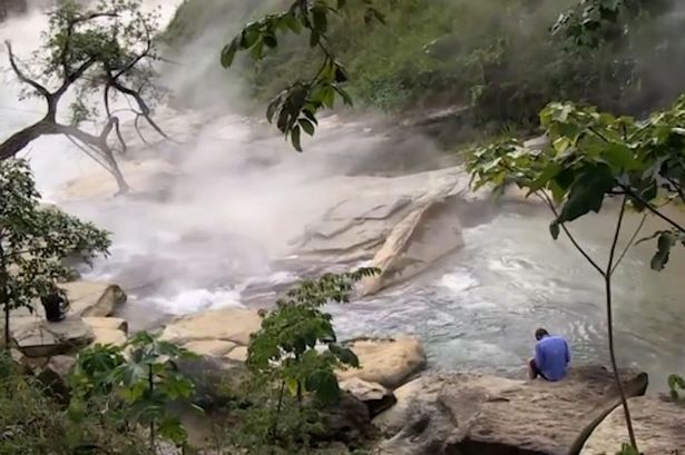 Incredible-boiling-hot-river-is-discovered-in-the-Amazon