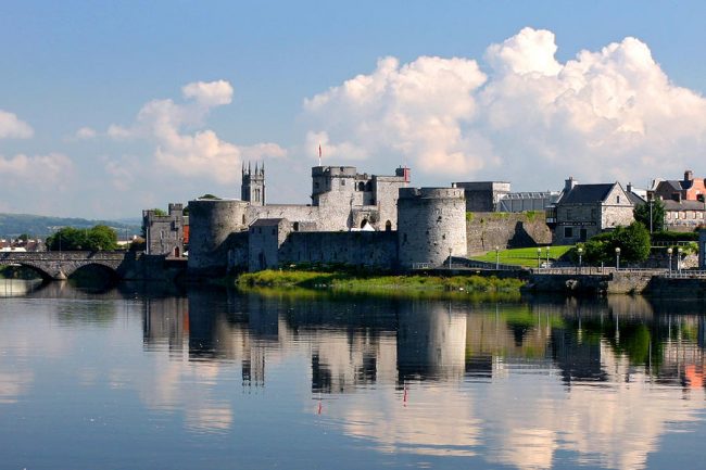 2-king-johns-castle-limerick-ireland-pierre-leclerc