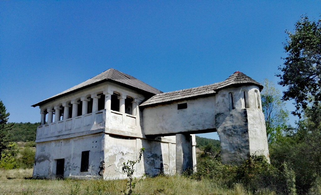 Casa lui Tudor Vladimirescu, în degradare
