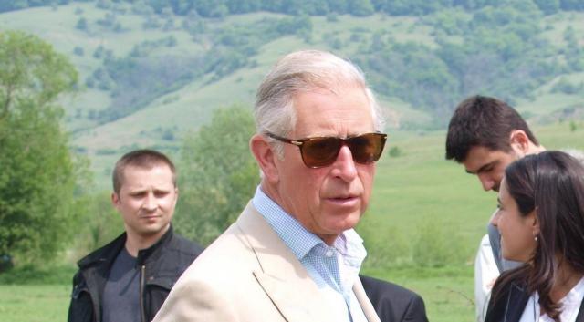 Prinţul Charles ne laudă de câte ori are ocazia: „Românii? Am putea învăţa câte ceva de la ei“