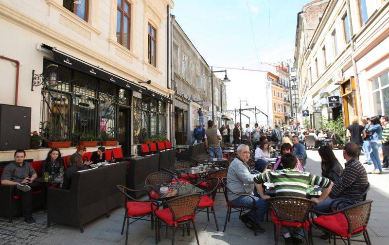Lista locurilor în care să-ţi faci de cap înainte să mori! Centru Vechi din București între ele