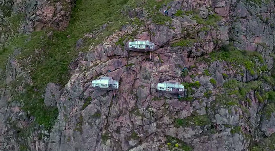 Hotelurile-capsulă situate pe stâncile din Peru, o nouă atracție turistică