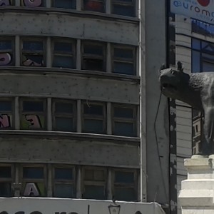 Statuia Lupoaica, Centrul Vechi, lipscani, Bucuresti credit foto @turismistoric