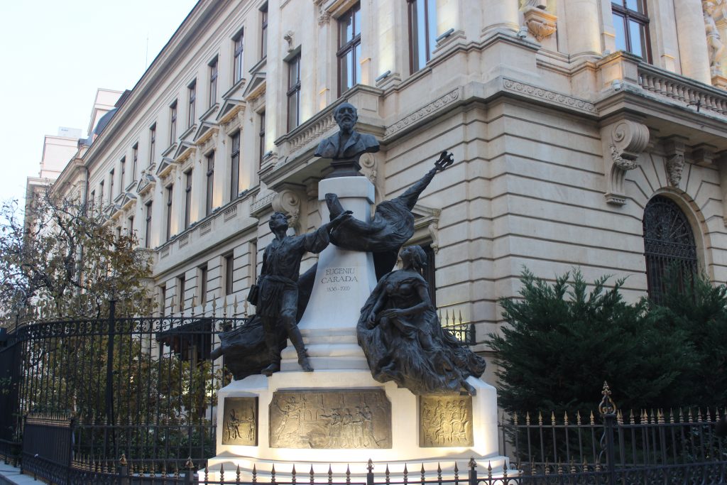 bust-eugeniu-carada, BNR, Bucuresti Credit foto @turismistoric