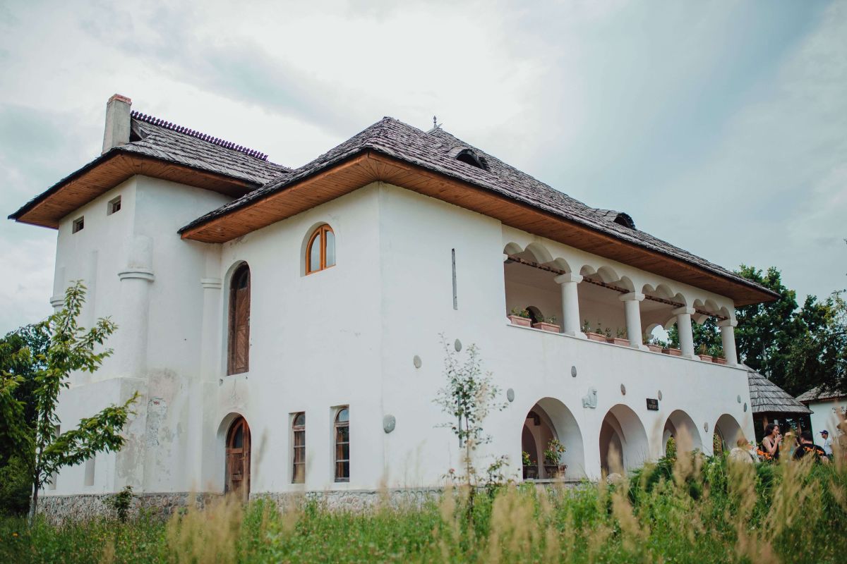 Cula Gheorghe Tătărăscu – o bijuterie arhitecturală a României