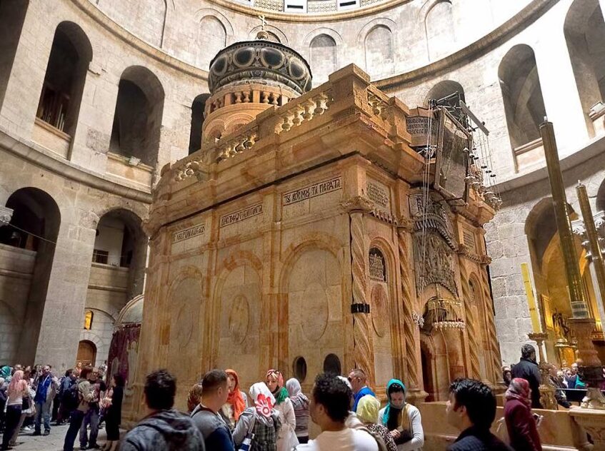Biserica Sfântului Mormânt din Ierusalim se redeschide după două luni