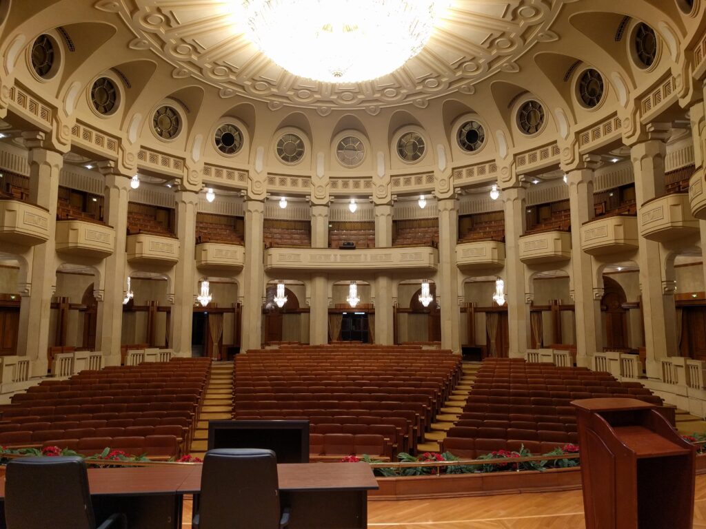 Tur Palatul Parlamentului, foto credit foto @turismistoric