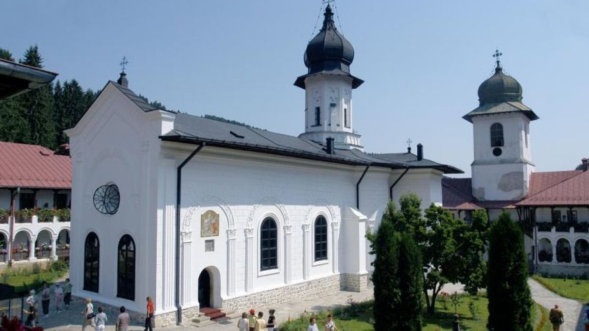 Agapia și Văratec, bijuteriile României. Idee excelentă de concediu pentru turiștii care preferă o vacanță liniștită