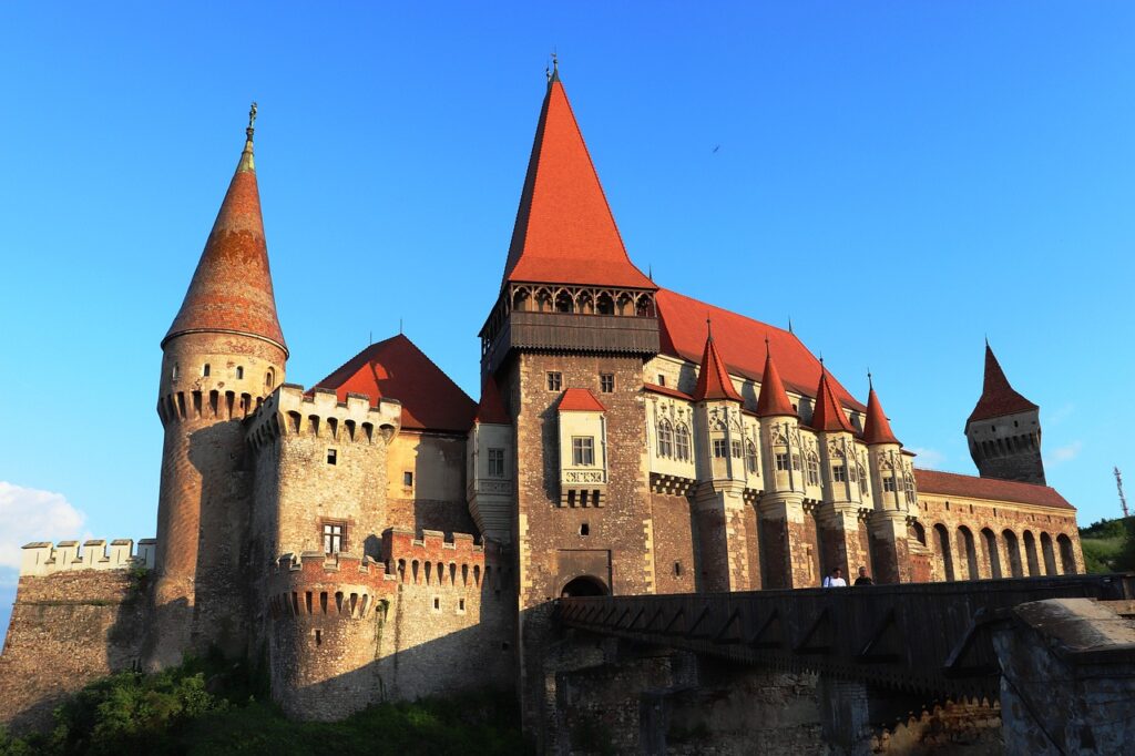 Castelul Corvinilor (foto: Pixabay)