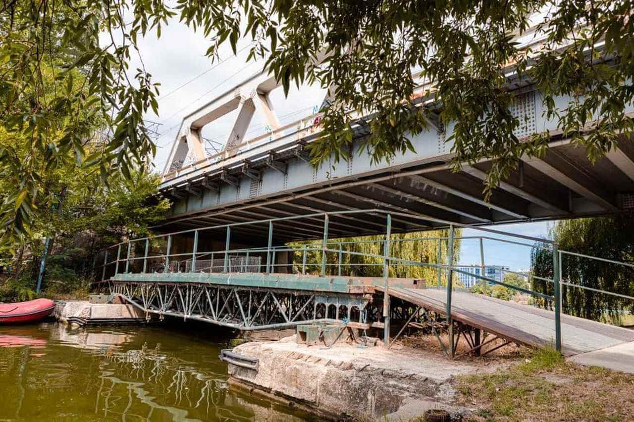 Primăria Capitalei va construi un pod pietonal pentru traversarea lacului Herăstrău