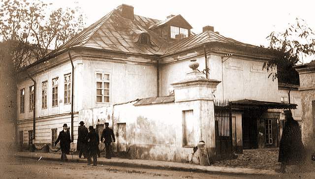 Casa cu lanţuri, unde a fost primul muzeu al Bucureștiului?