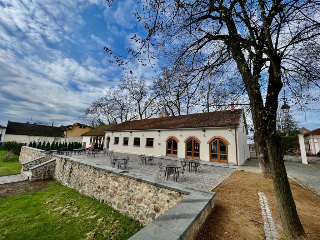 Casa Ceaiului de pe Domeniul Regal Săvârșin, deschisă pentru public (foto: Facebook / Familia Regală a României)