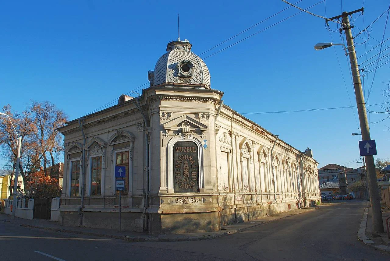 Muzeul Petrolului din Ploiești, în pericol: „E o chestiune de timp până va trebui să evacuăm”