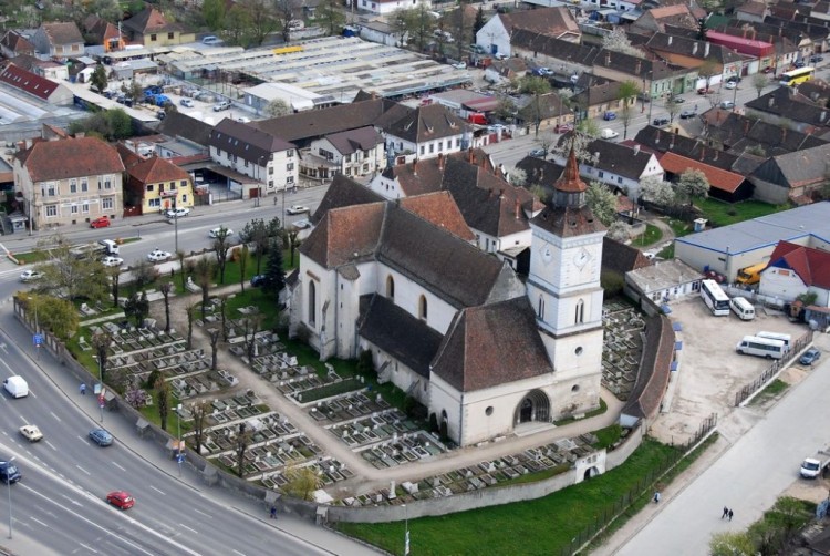 Știați că cea mai veche clădire din Braşov poate fi vizitată gratuit?