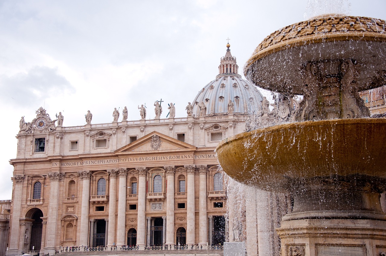 Vaticanul – statul minuscul care contrazice logica turismului modern. Este cel mai ieftin stat de vizitat din lume