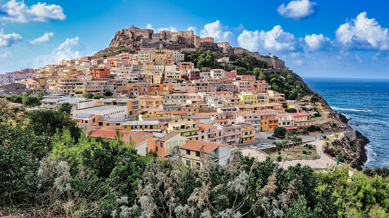 Sardinia, insula din Europa care arată ca Maldivele, dar costă de 5 ori mai puțin