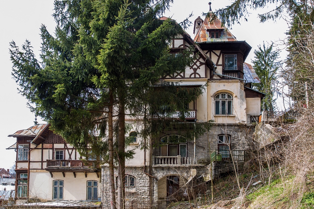 Istoria vilei Carola din Sinaia: locul secret de întâlnire al lui Carol şi Elena Lupescu