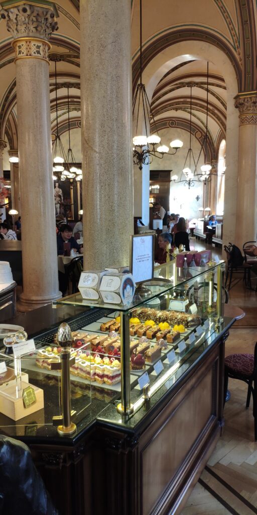 Cafe Central, Viena, Austria, credit foto @turismistoric