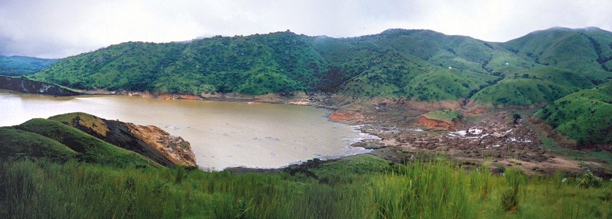 Locuri misterioase de pe Glob: lacul ucigaş din Camerun, care a luat 1.746 de vieţi omeneşti