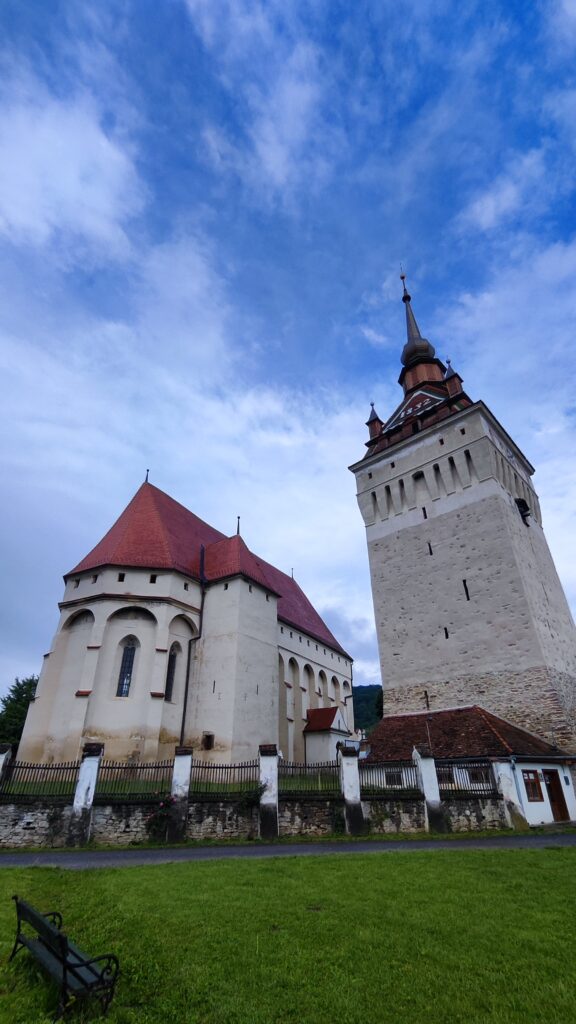 Turnul și Biserica din Saschiz, credit foto @turismistoric