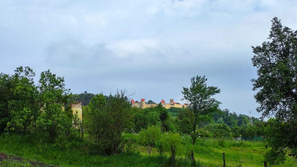 Cetatea țărănească de la Saschiz - credit foto turismistoric