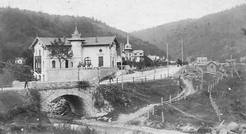Nu este disponibilă nicio descriere pentru fotografie.