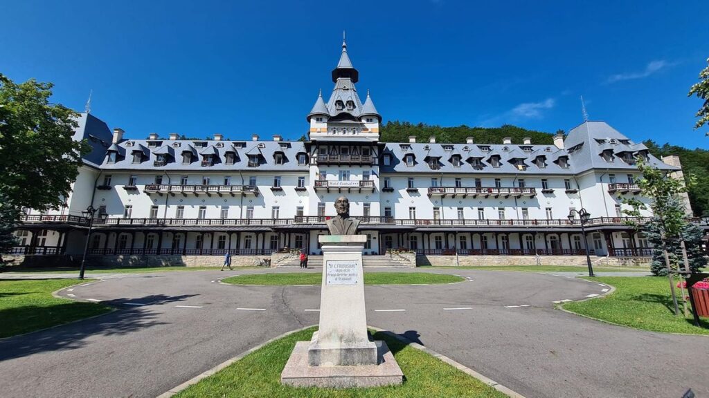 Pavilionul Central din Călimănești (foto: Lucian Sima, CNIPT Vâlcea)