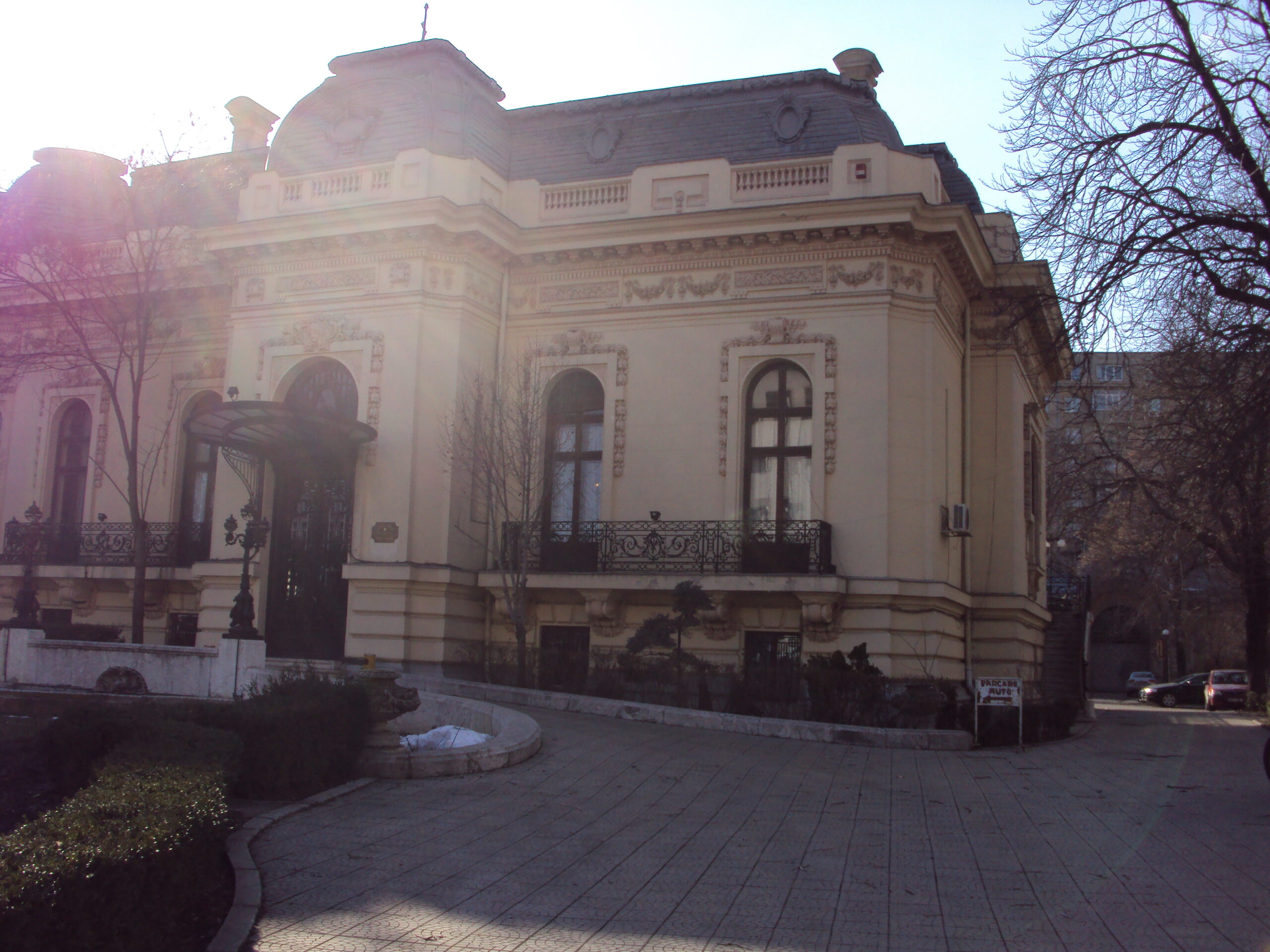 Casa Oamenilor de Ştiinţă de Bucureşti – un monument simbol