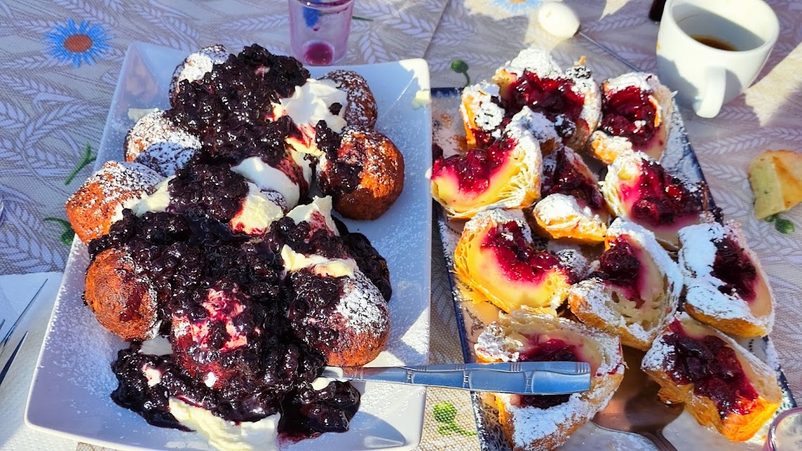 Punctele gastronomice locale din țară, la un click distanță!