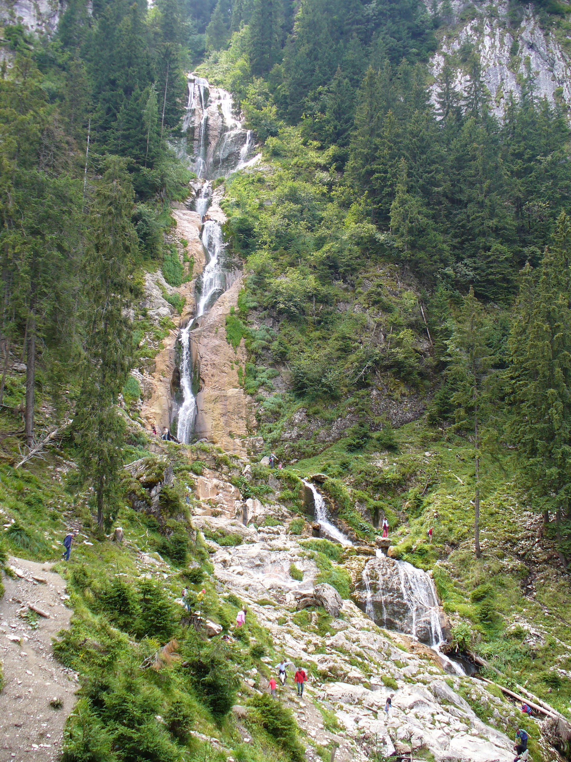 Adevărata înălțime a Cascadei Cailor din Maramureș
