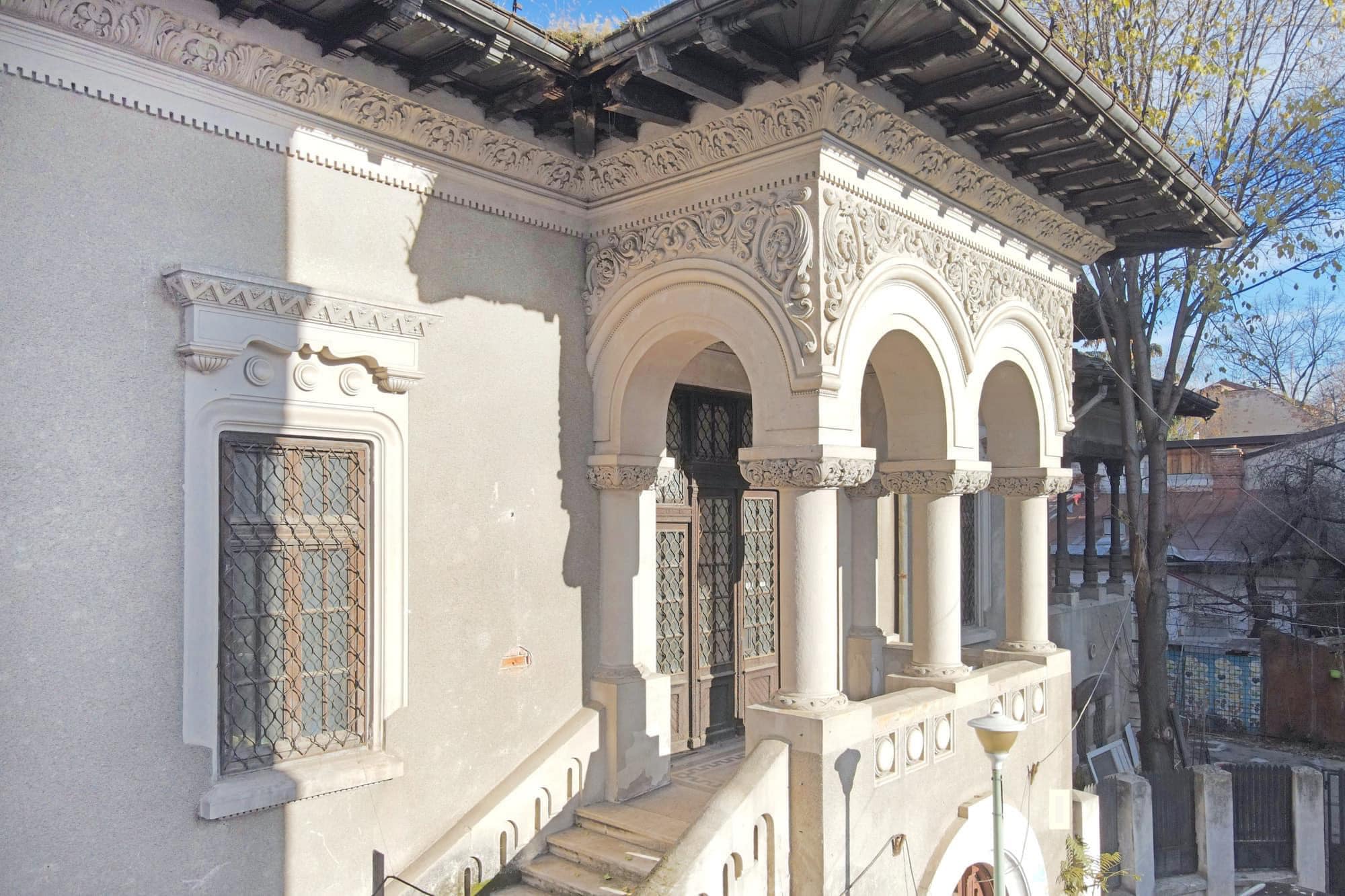 Se vinde vila arhitectului care a coordonat construcția sediului Primăriei Capitalei