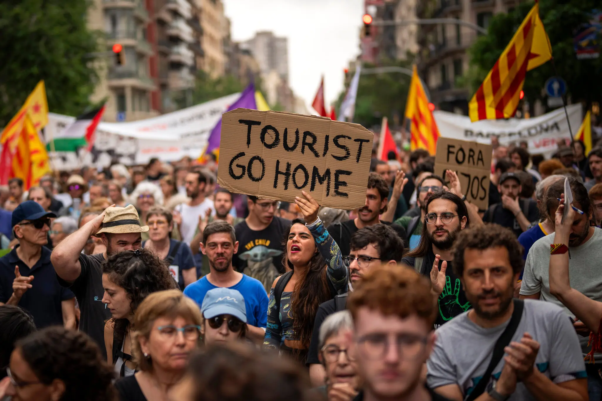 Ororile turismului de masă în Europa: orașele istorice sufocate de vizitatori