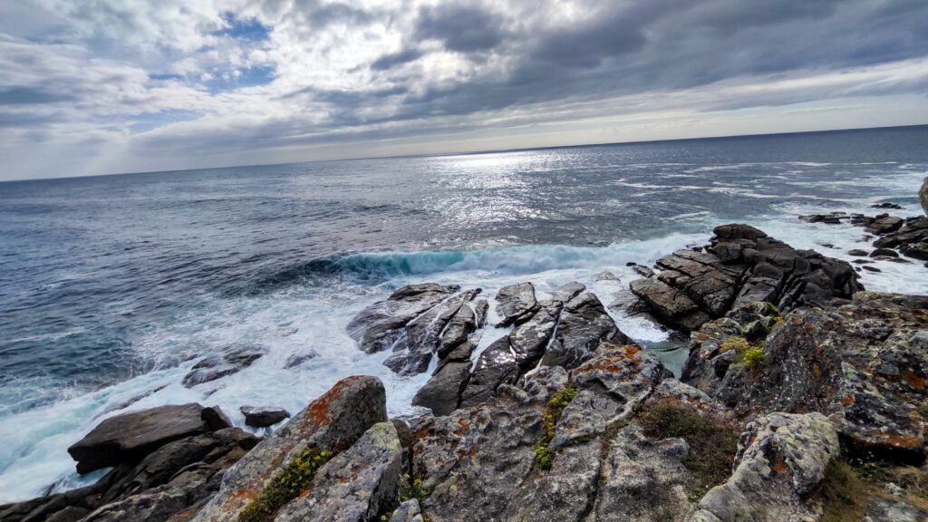 Coasta de vest a Galciei pe lânga care merge Camino Portuges, Credit foto Turism Istoric