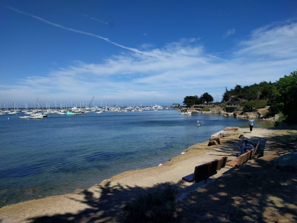 Monterey, vedere spre ocean si port Credit foto Turism Istoric