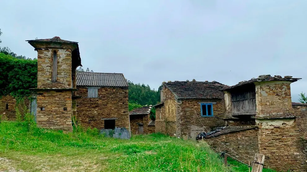 Un sat întreg din Spania se vinde pe o sumă extrem de mică. Prețul inițial a fost redus cu peste 20.000 de euro