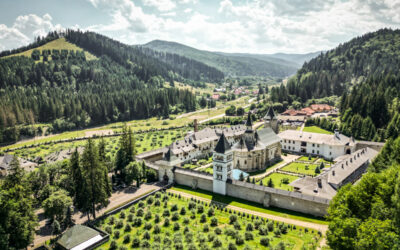 Ruta mănăstirilor din zona Moldovei: destinații ideale, în perioada Paștelui, pentru cei aflați în căutarea unor comori culturale și spirituale mai puțin cunoscute