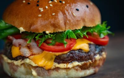 Burgerii de București mai scumpi decât cei din Londra!