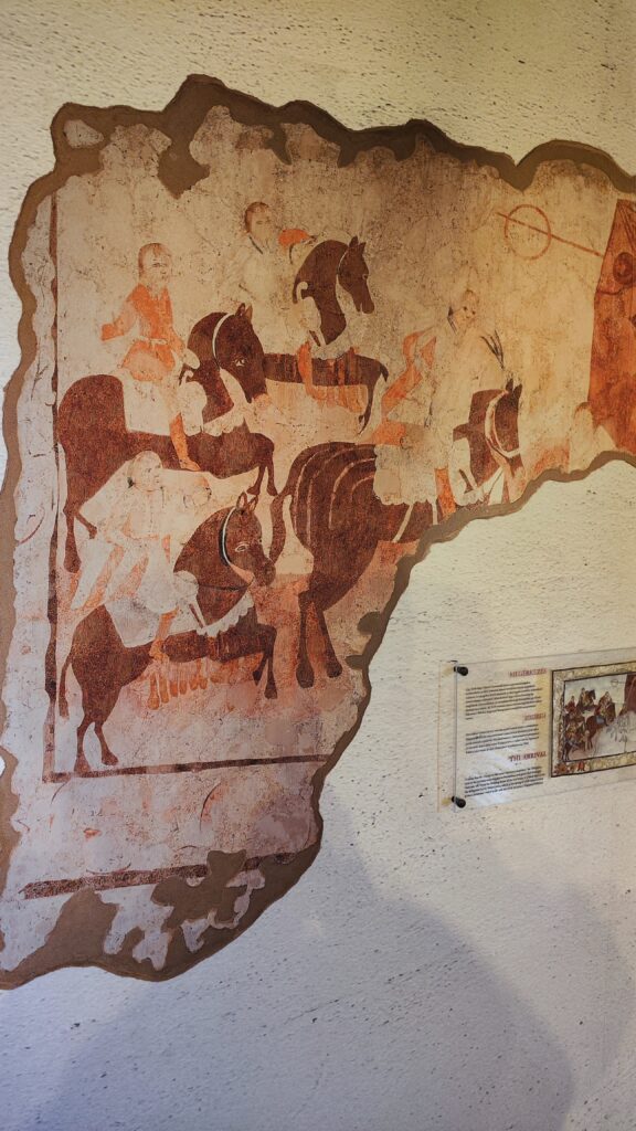 Castelul Daniel din Talisoara, Covasna, frescele descoperite pe pereti, credit foto Turism Istoric