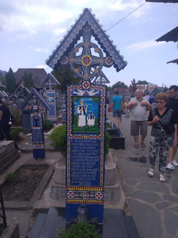 Cimitirul Vesel, credit foto Roxana Turcu