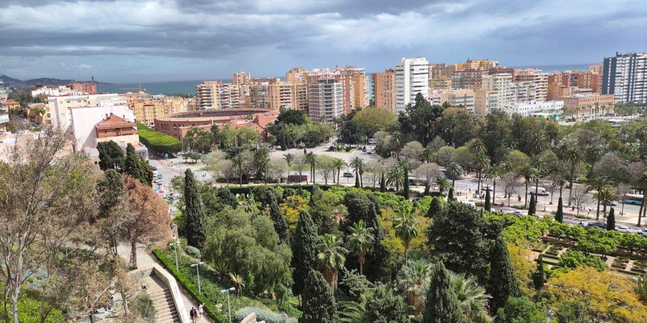 Málaga, de la tânguirile de saetas la mărturiile de piatră și parfumul de portocal