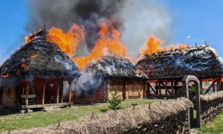 Incendiu de proporții la casa muzeu „Lupuț din Cizer”, din județul Sălaj