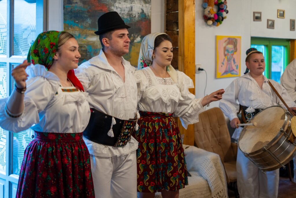 Ceterasi din satul Breb, credit foto Turism Istoric