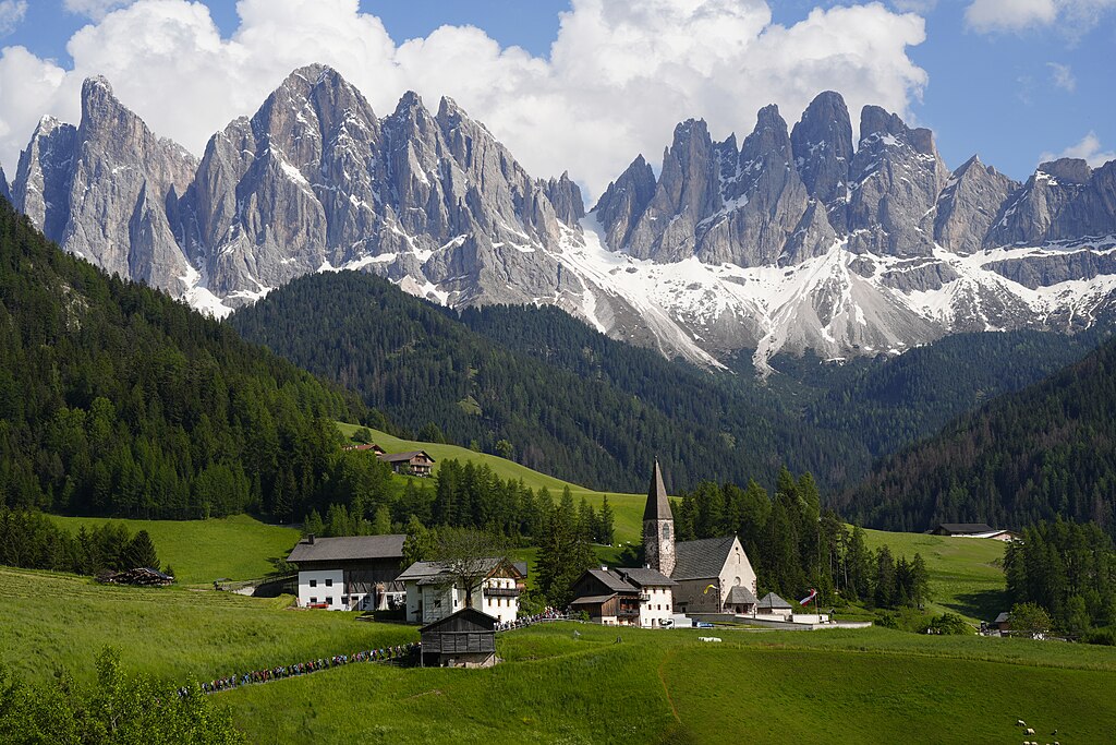 Apli Italia, Dolomiti, Santa Magdalena