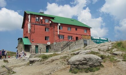 Cabana Babele din Bucegi, scoasă la vânzare pentru 1,6 milioane de euro